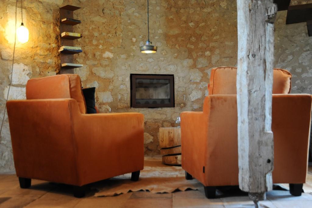 Chateau De Lerse Bed & Breakfast Perignac  Room photo